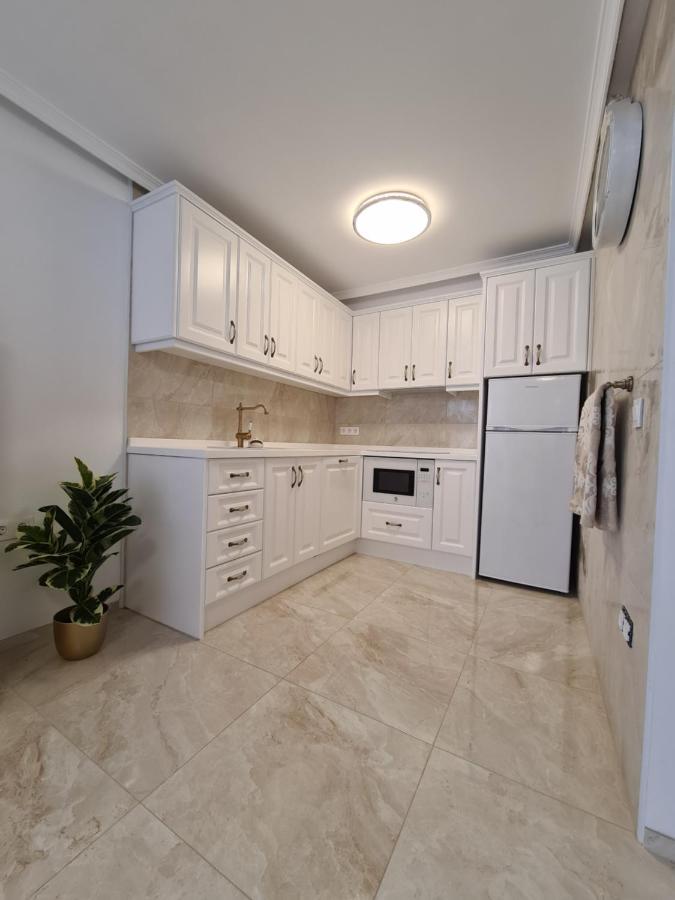 Retro 1 Bedroom Apartment Chayofa エクステリア 写真